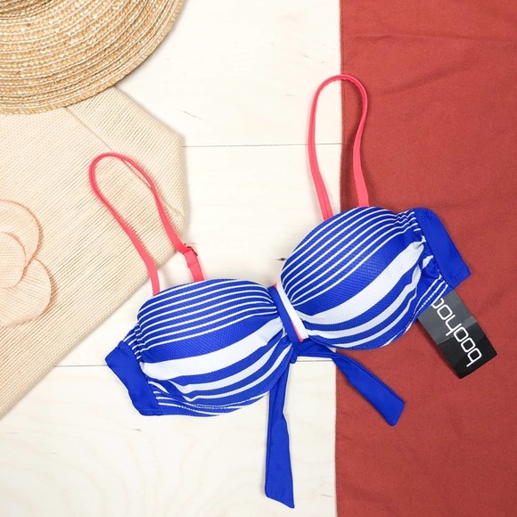 Boohoo Other - NWT Boohoo Bikini Top Blue and White Stripe